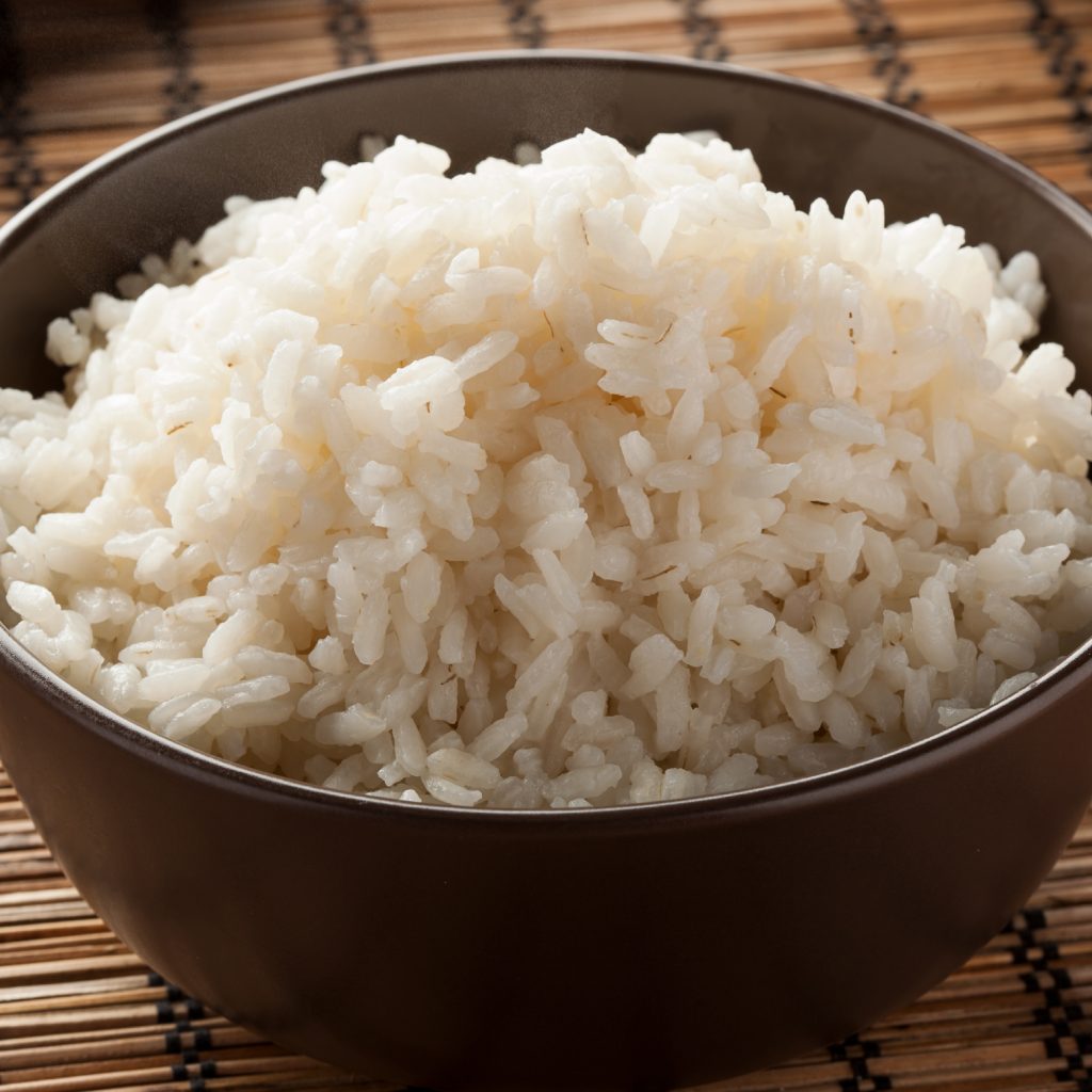 Arroz blanco con robot de cocina
