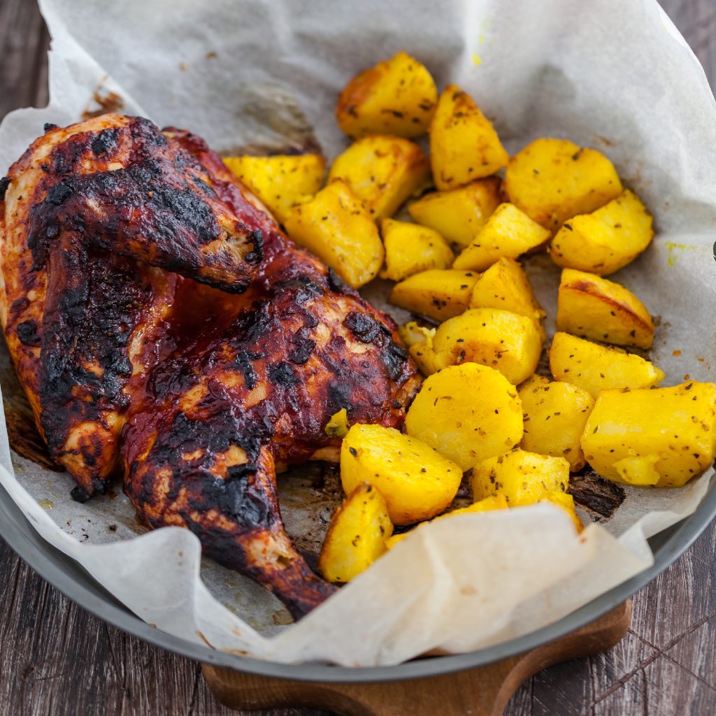 Jamoncitos de pollo a la cerveza con patatas freidora de aire