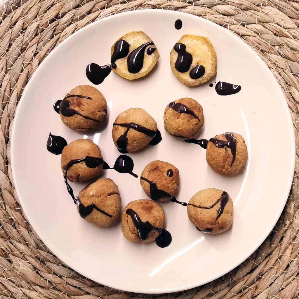 Bolitas de plátano y avena para freidora de aire