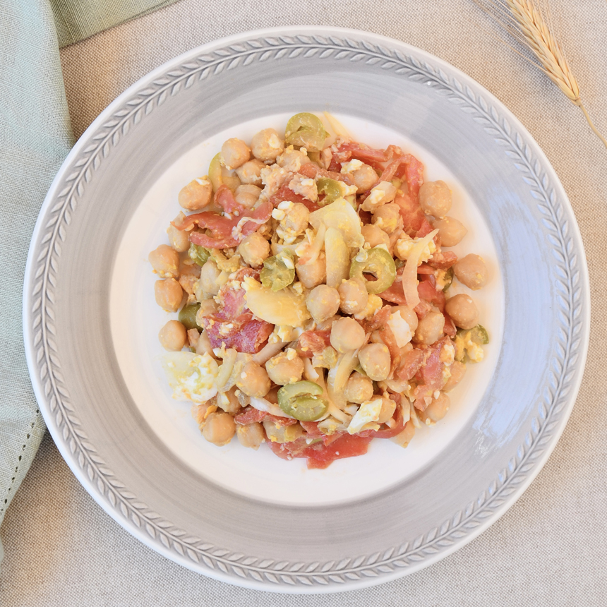 Ensalada de garbanzos en Robot de cocina