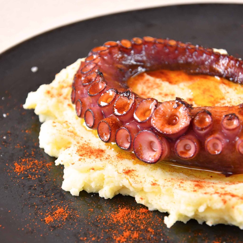 Pulpo con puré de patata para olla programable