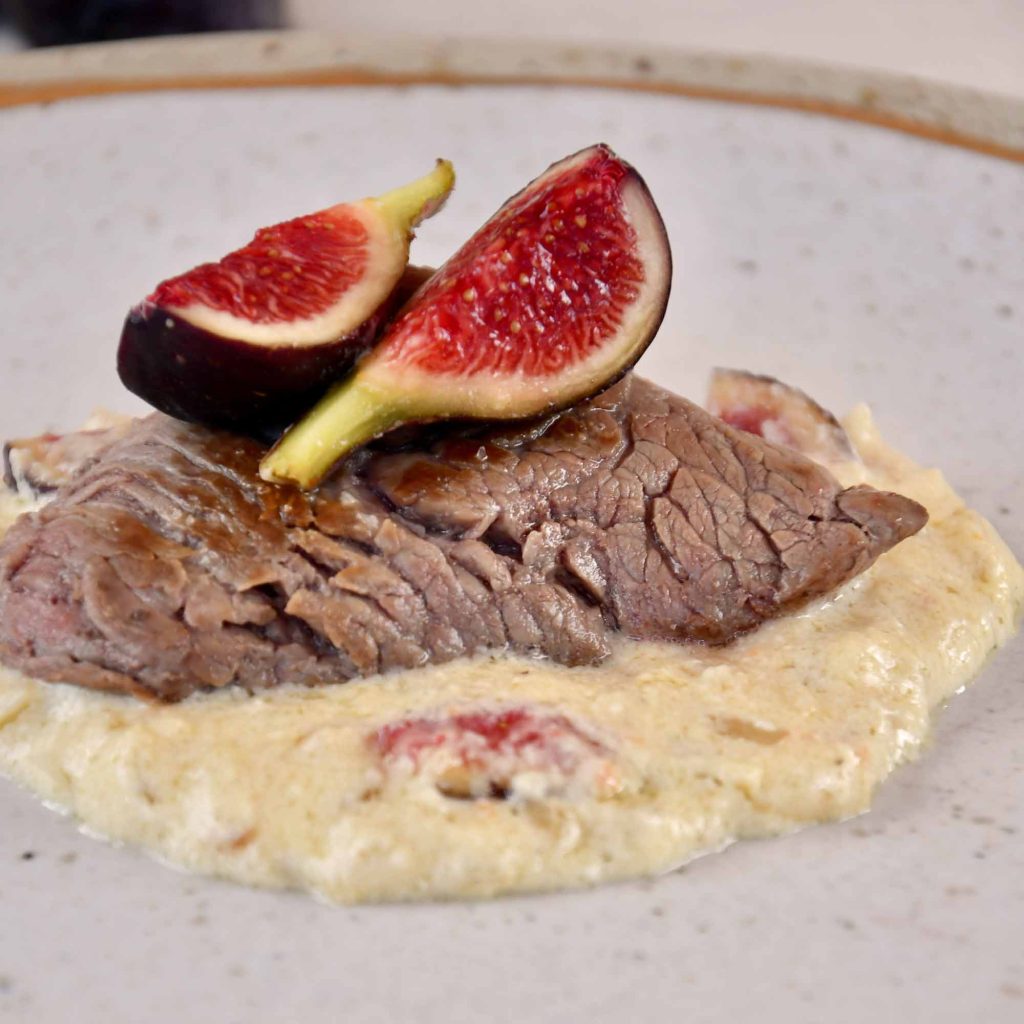Solomillo con salsa de queso de cabra e higos para olla programable
