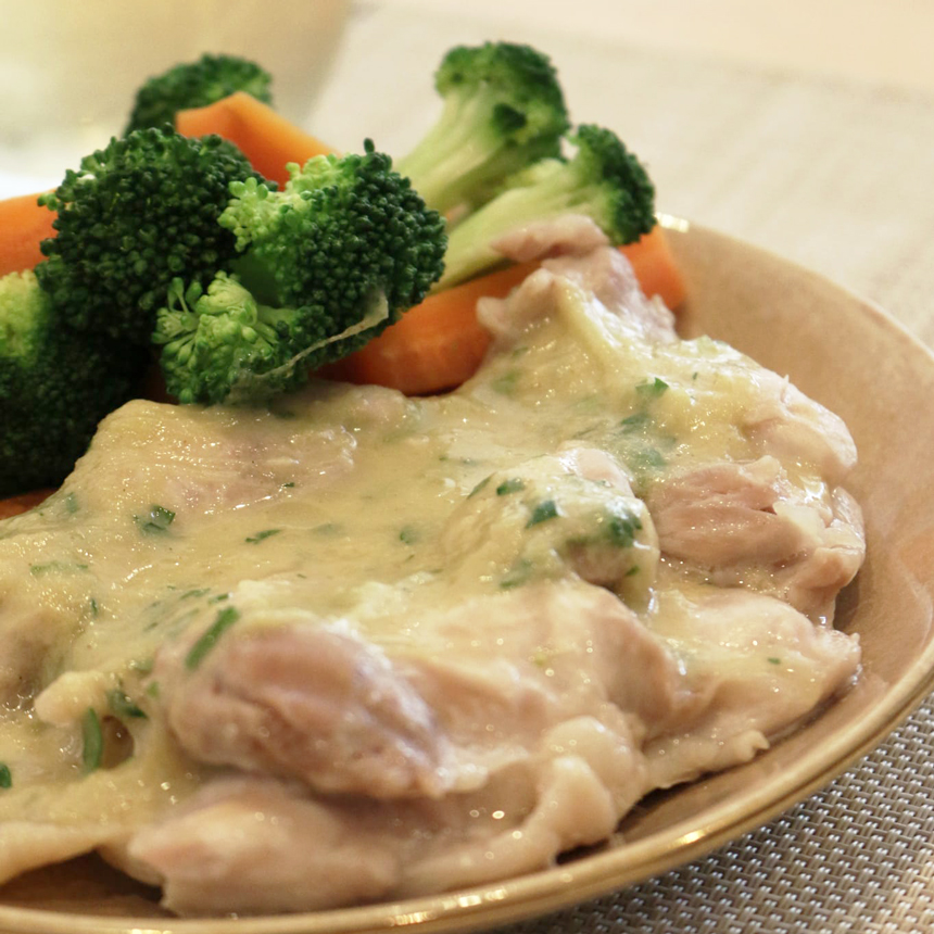 Pollo y verduras con salsa de puerros en Robot de cocina