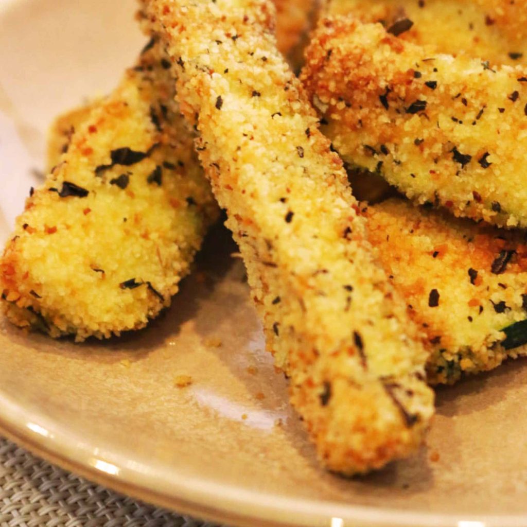 Patatas fritas de calabacín con freidora de aire