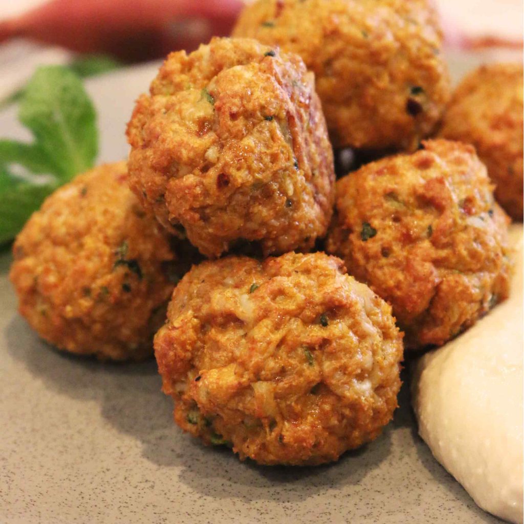 Kofta de pollo en robot de cocina y freidora de aire