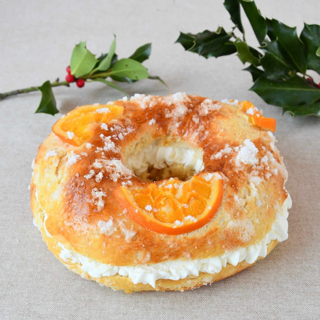 Roscón de Reyes relleno de nata en robot de cocina y freidora de aire