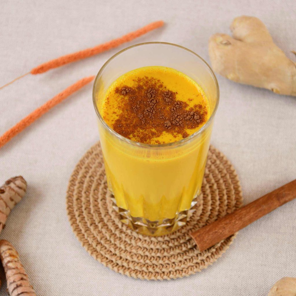 Golden Milk en robot de cocina receta de leche merengada