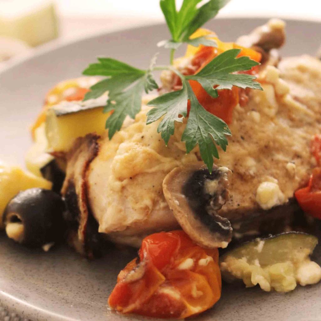Pollo al horno con hummus y verduras para robot de cocina