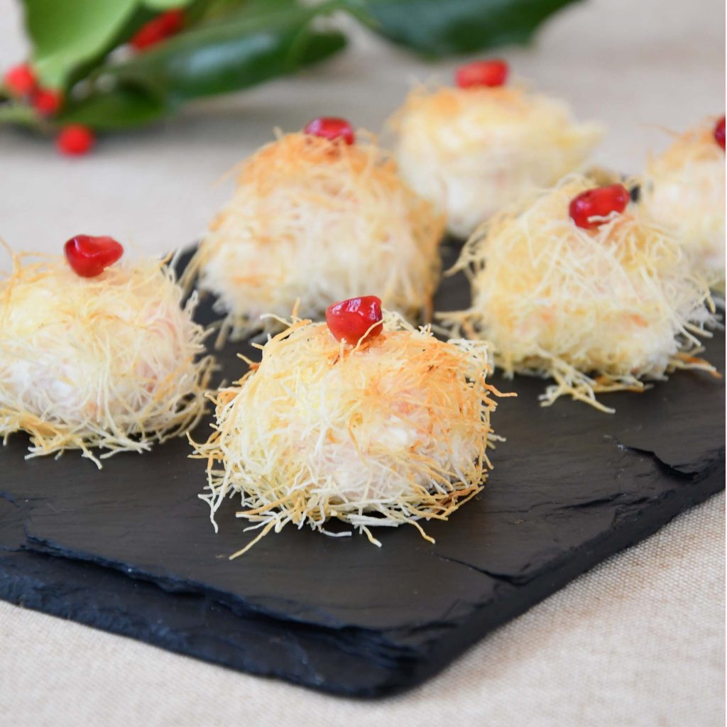 Bolitas de queso crema y salmón ahumado con masa kataifi para freidora de aire