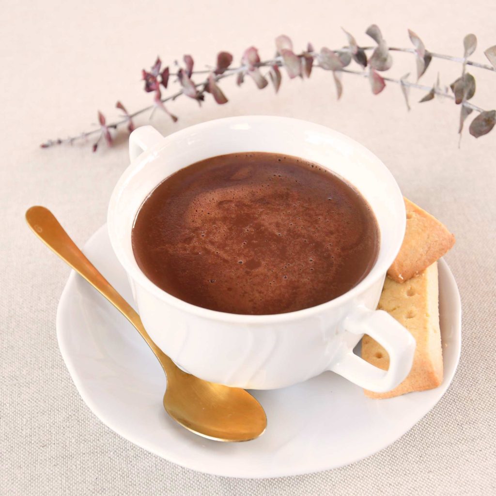 Chocolate a la taza sin azúcar en robot de cocina