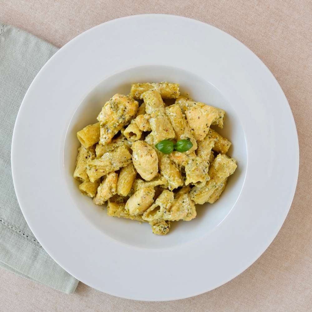 pasta con pollo al pesto internacional