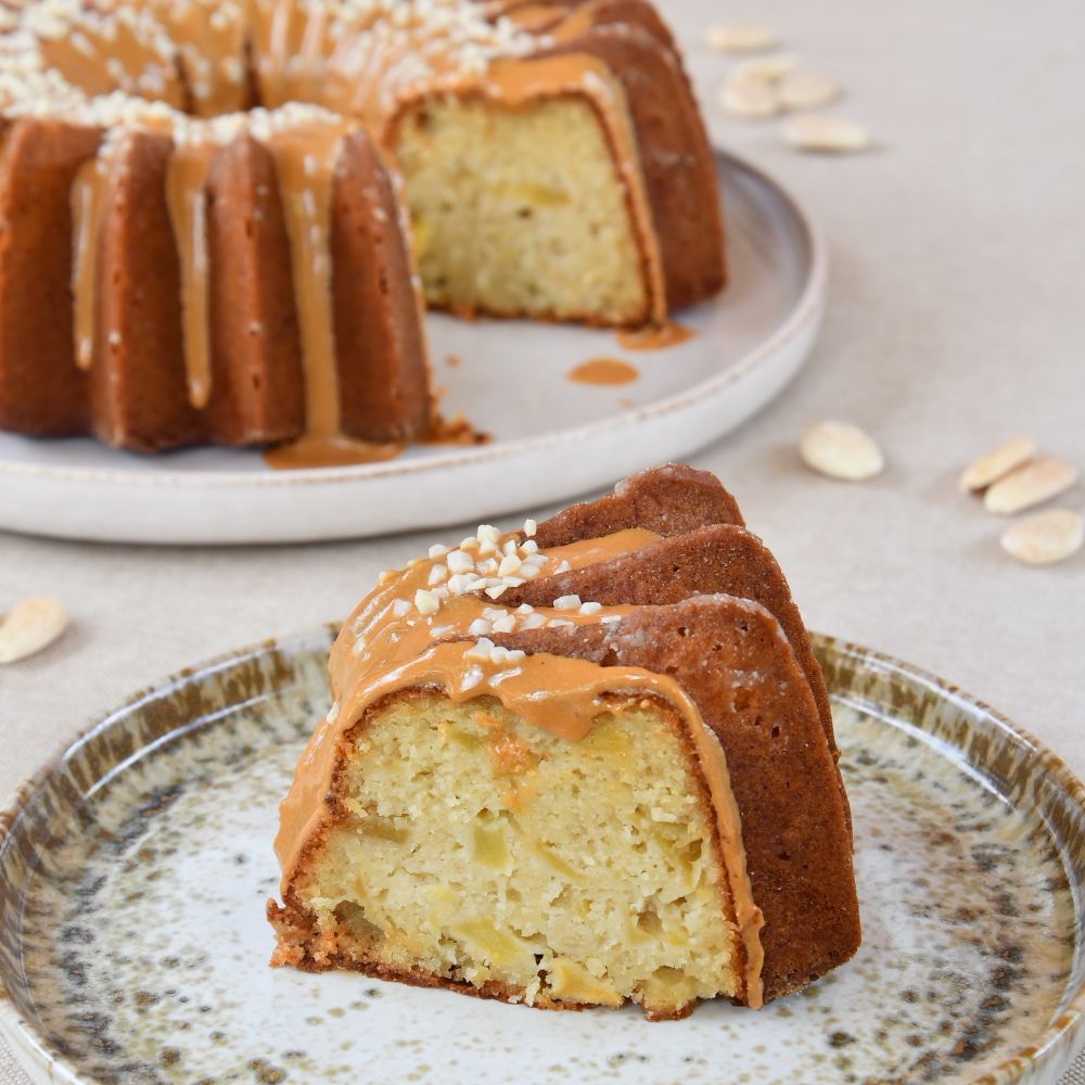 bundt cake de manzana y almendra