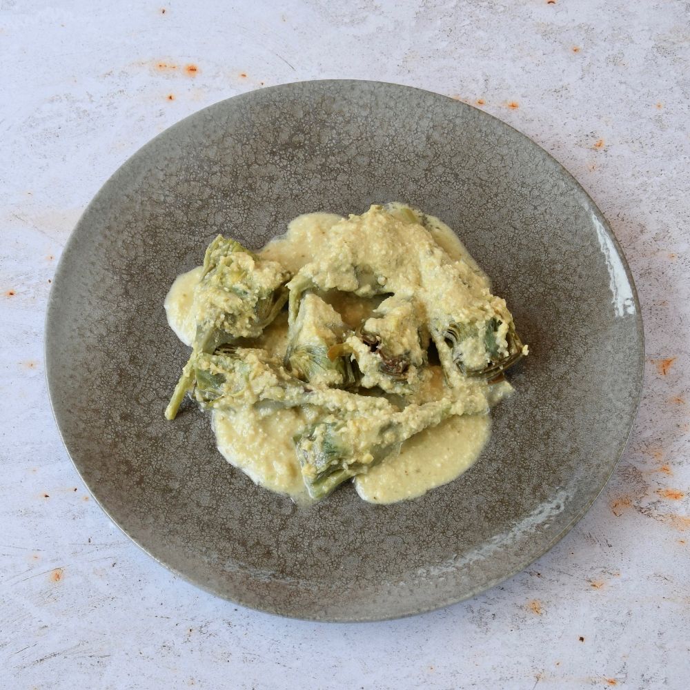 alcachofas con salsa de almendras acompanamientos y guarniciones