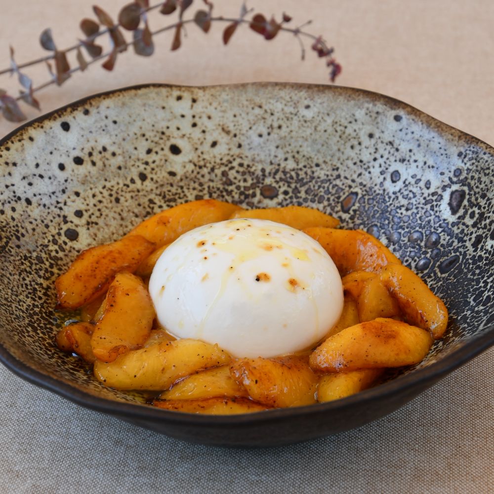 ensalada de burrata y melocoton tapas
