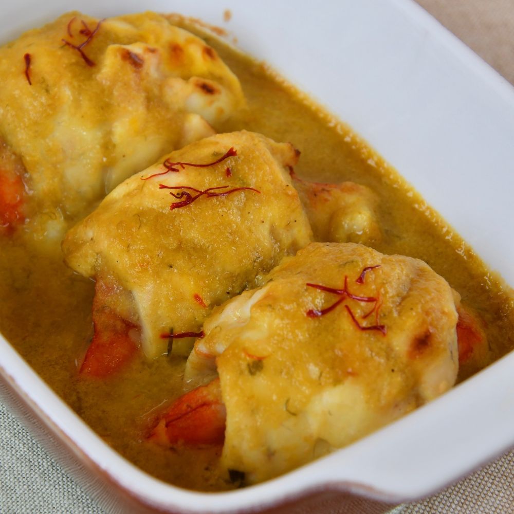 rollitos de dorada con salsa de coco y azafran