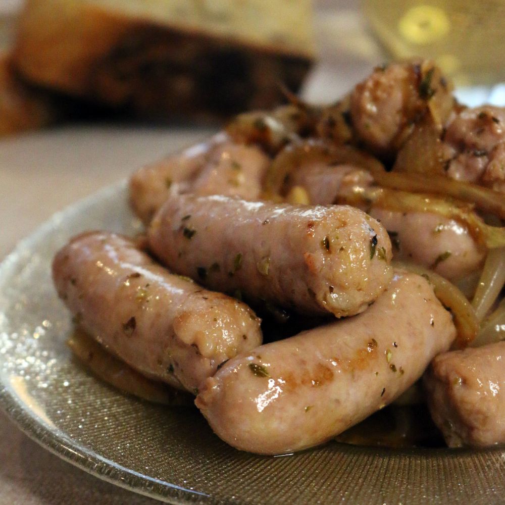 salchichas al vino blanco
