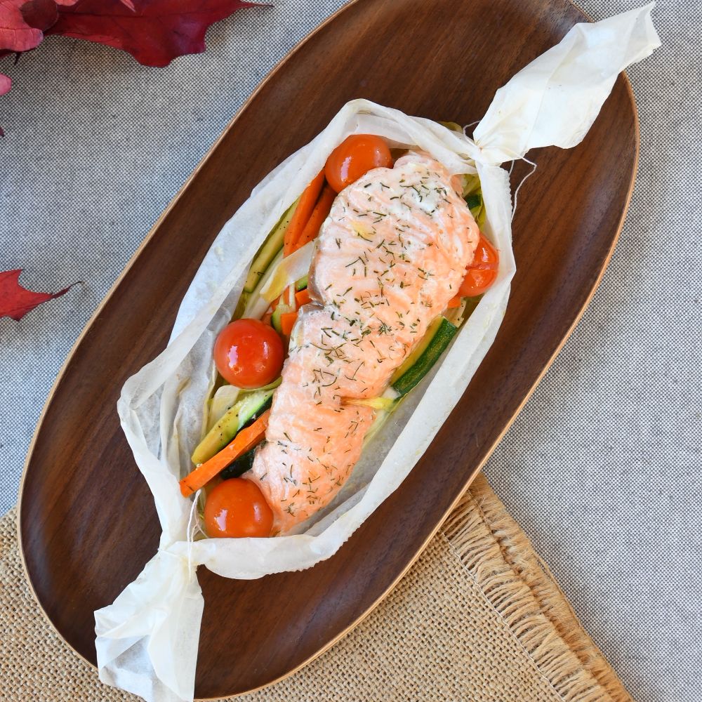 salmon con verduras en papillote carnes pescados y guisos